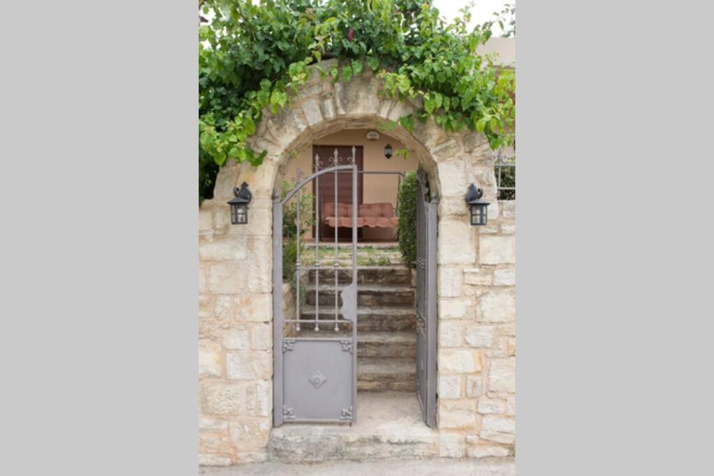 Heraklion Comfy House With Mountain View Exteriér fotografie